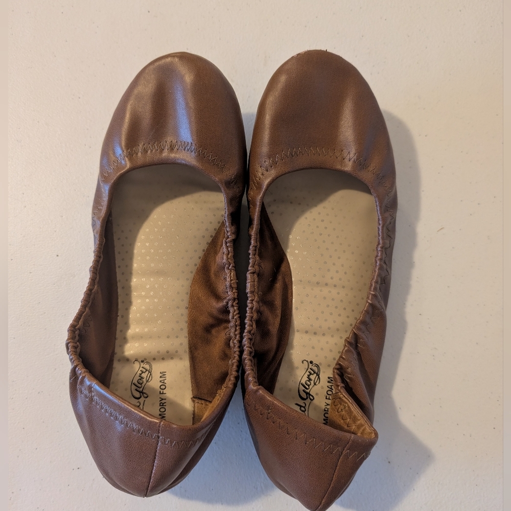Women's Brown Flats